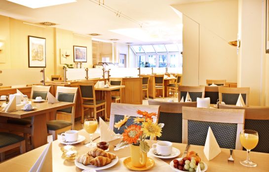 Breakfast room Hotel Frankfurt Offenbach City by Tulip Inn