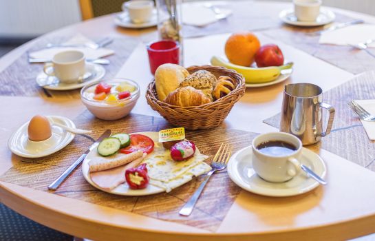 Breakfast buffet Hotel Frankfurt Offenbach City by Tulip Inn