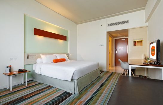 Single room (standard) HARRIS Hotel and Conventions Kelapa Gading
