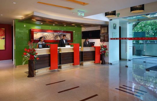 Hotel Ibis Mumbai Airport In Mumbai Bombay Hotel De Индия, мумбаи, nehru road, ville parle (e), western expressway, near domestic airport. hotel ibis mumbai airport in mumbai