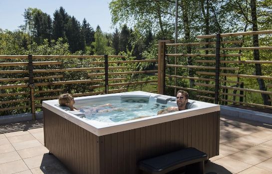 Whirlpool Le Pinete Design Bed and Breakfast