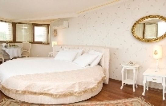 Kupeli Palace Hotel By Hotelistan Istanbul Hotel Info