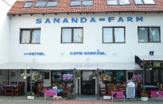 Außenansicht Sananda-Farm