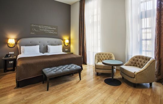 Hotel Eurostars Patios De Cordoba Great Prices At Hotel Info