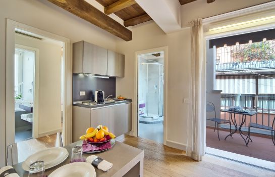 Suite Trevi Palace Luxury Apartments