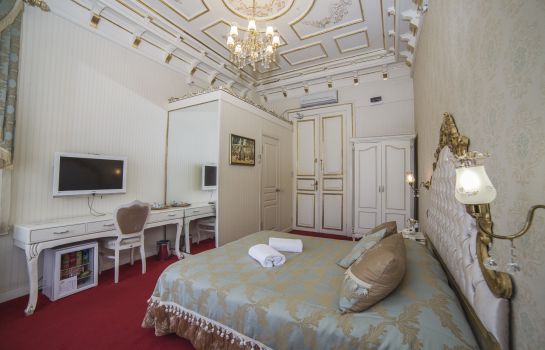 Hotel Hhk Hayriye Hanim Konagi Istanbul Great Prices At Hotel Info
