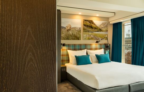 Double room (standard) Motel One Edinburgh-Royal