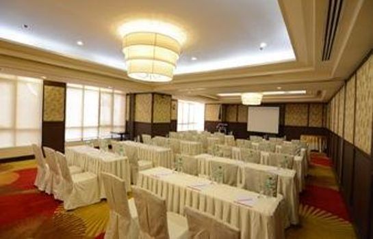 Conference room Ramada by Wyndham Manila Central