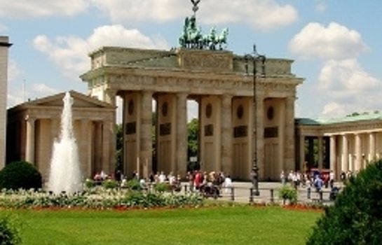 Hotel Havellandhalle Resort in Dallgow-Döberitz – HOTEL DE