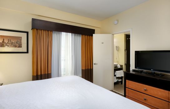 Zimmer Holiday Inn Express & Suites ATLANTA DOWNTOWN