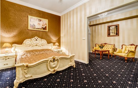 Pokój typu junior suite Pałacyk Otrębusy Business & Spa