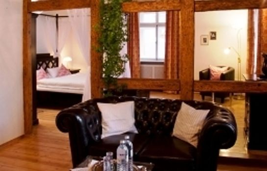 Hotel Dicker Mann Zum Blauen Krebs Regensburg Great Prices At