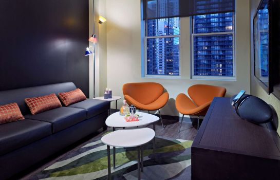 Suite ACME Hotel Company Chicago