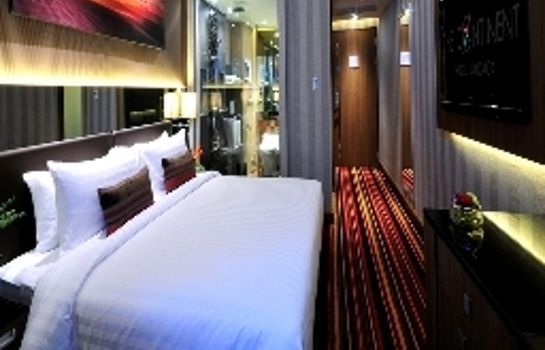 Double room (superior) The Continent Hotel Bangkok by compass Hospitality