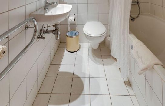 Hotel Base Serviced Apartments The Docks In Liverpool Hotel De