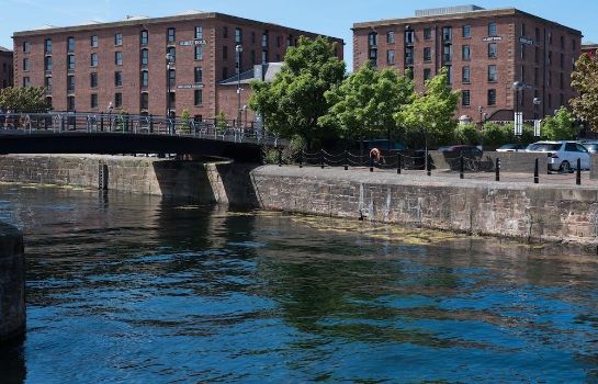Hotel Base Serviced Apartments The Docks In Liverpool Hotel De