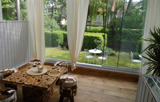 Hotel Haus Am Bach In Allershausen Hotel De