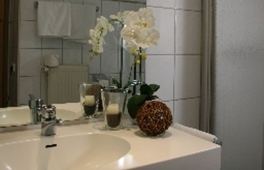 Badezimmer Zum Vilserwirt Landgasthof-Hotel