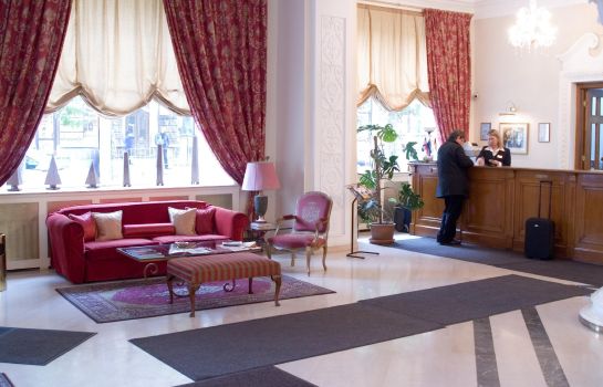 Vestíbulo del hotel Grand Hotel Ukraina Гранд отель Украина