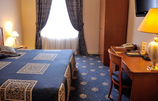 Chambre double (standard) Grand Hotel Ukraina Гранд отель Украина