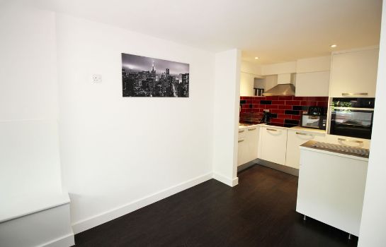 Küche im Zimmer Flexistay London Serviced Aparthotel