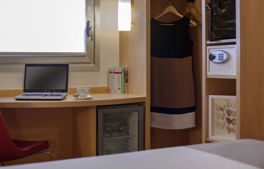 Hotel Ibis Istanbul Esenyurt Great Prices At Hotel Info