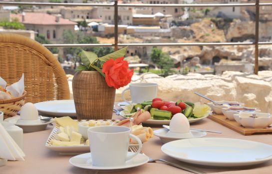 Buffet prima colazione Dere Suites Cappadocia
