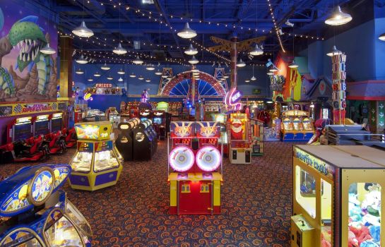 Comfort Inn Clifton Hill Niagara Falls Great Prices At Hotel Info