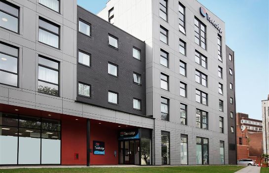 Hotel Travelodge Birmingham Central Moor Stree Great Prices At Hotel Info