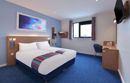 Zimmer TRAVELODGE CARDIFF WHITCHURCH