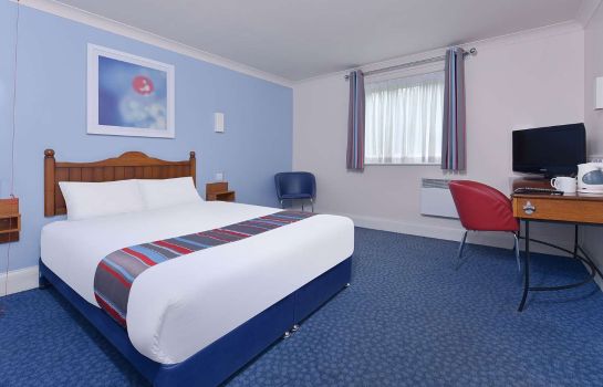 Zimmer TRAVELODGE CARDIFF WHITCHURCH