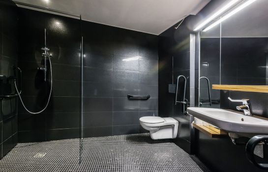 Bathroom Regatta Hotel_ Restauracja_ Spa