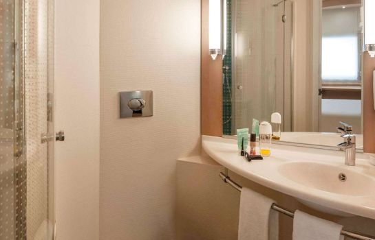 Hotel Ibis Izmir Alsancak Great Prices At Hotel Info