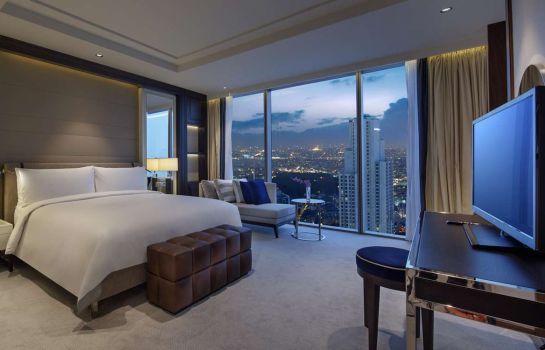 Hilton Istanbul Bomonti Hotel Conference Center Great Prices At Hotel Info