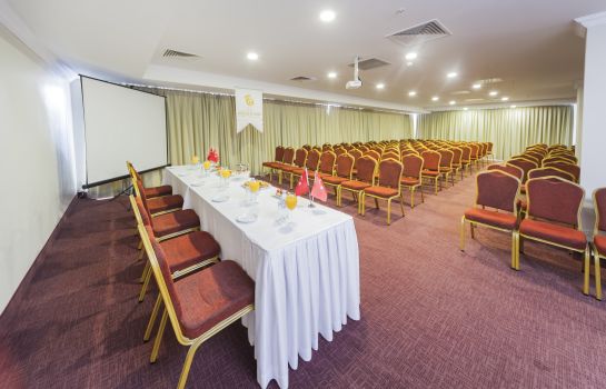 Golden Way Hotel Giyimkent Istanbul Great Prices At Hotel Info