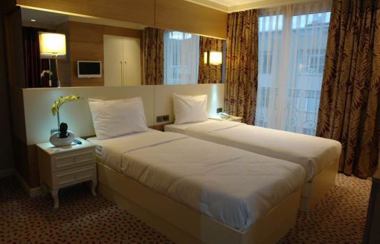 Le Mirage Hotel In Istanbul Hotel De