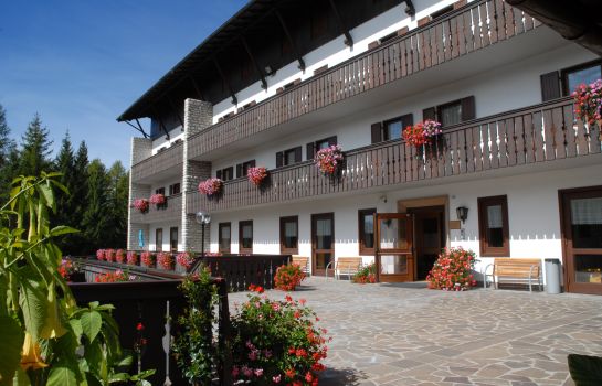 Hotel Casa Santa Maria In Folgaria Great Prices At Hotel Info