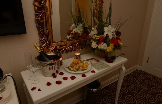 Diamond Royal Hotel In Istanbul Great Prices At Hotel Info