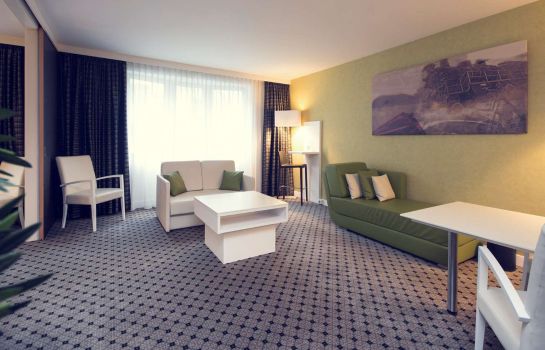 Hotel Mercure Brussels Centre Midi In Brussel Hotel De Mercure brussels centre midi is an excellent choice for travelers visiting brussels, offering a quiet environment alongside many helpful amenities designed to in addition, while staying at mercure brussels centre midi guests have access to a 24 hour front desk, room service, and a concierge. hotel mercure brussels centre midi in