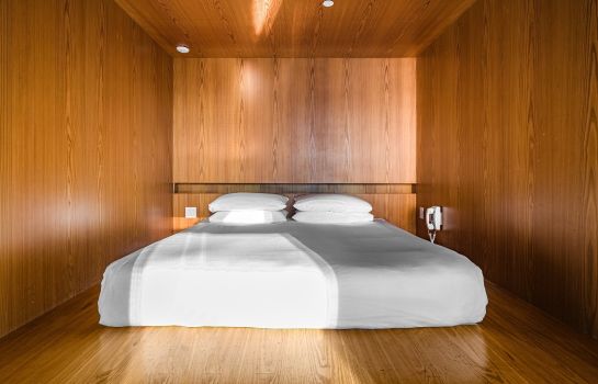 Hotel Selina Chelsea Nyc Selina Chelsea Nyc New York Great Prices At Hotel Info