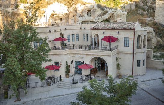 Außenansicht Sinasos Palace Cave Hotel