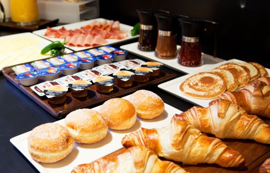 Hotel Catalonia Berlin Mitte Hotel De