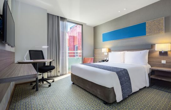 Holiday Inn Express Bangkok Sathorn Great Prices At Hotel Info