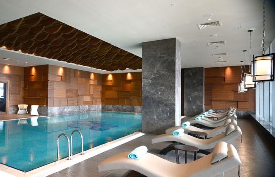 The Hotel Building Picture Of Wyndham Grand Istanbul Levent Tripadvisor