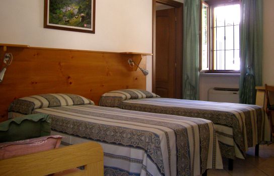 Dreibettzimmer L'Antico Borgo Room Rental