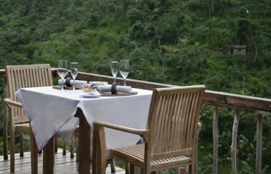 Puri sebatu resort indonesia