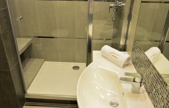 Bathroom Miodowa Aparthotel