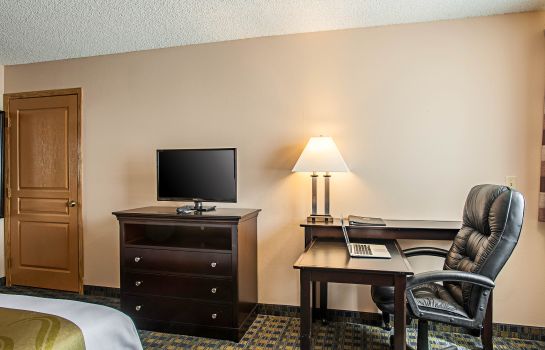Zimmer Quality Inn and Suites Pacific - Auburn