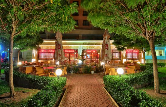 Paradise Green Park Hotel Apartments In Goldstrand Hotel De