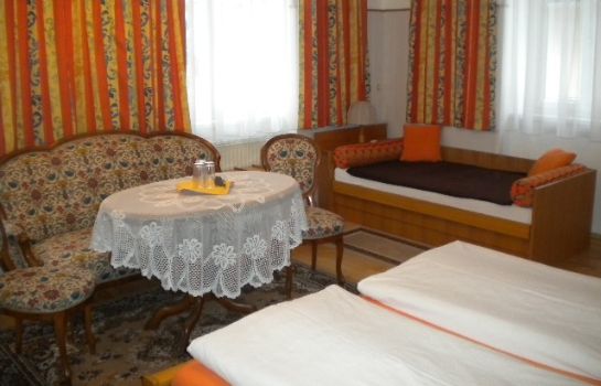 Hotel Haus Stadt Prag Bad Ischl Great Prices At Hotel Info